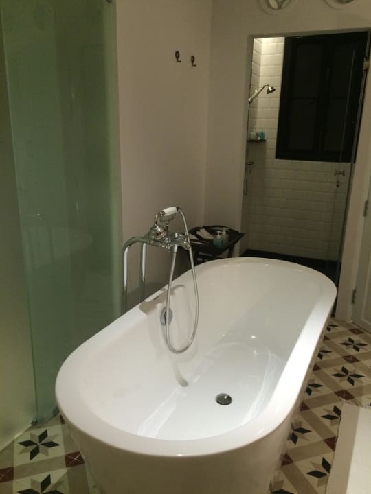 Badewanne einfach mal relaxen Moracea by Khao Lak Resort