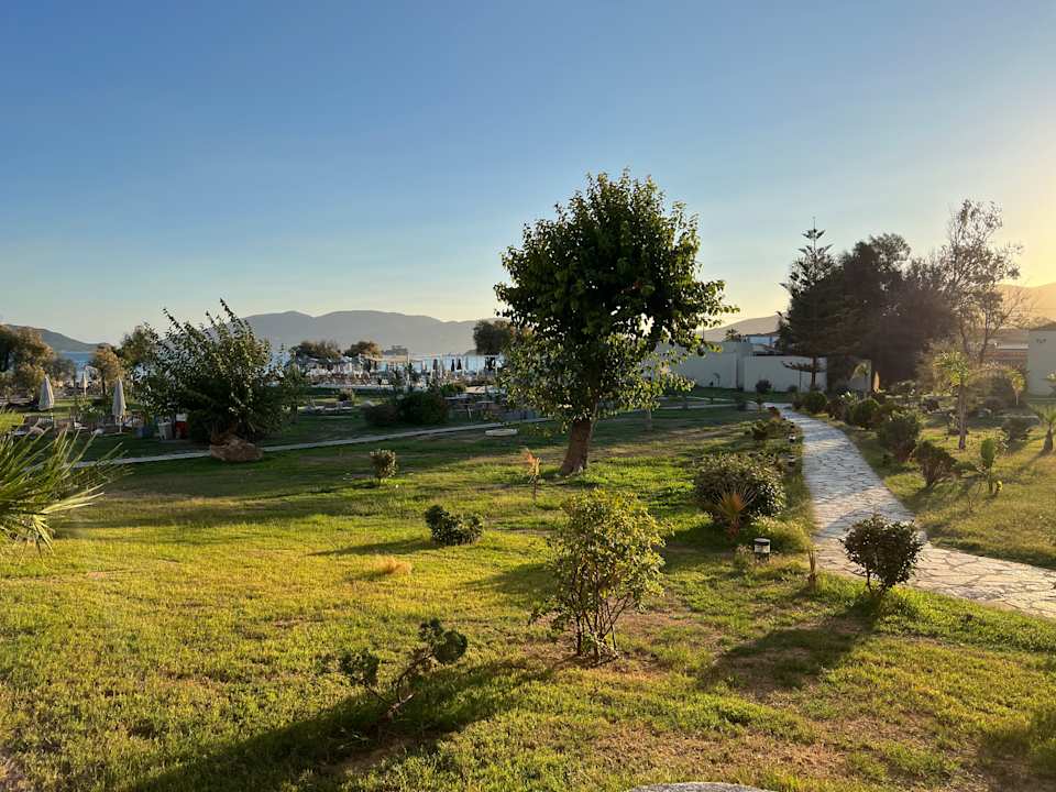 Gartenanlage Domes Aulūs Zante, Autograph Collection