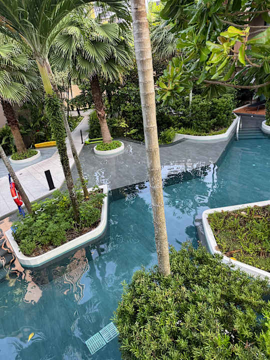 Pool La Flora Khao Lak
