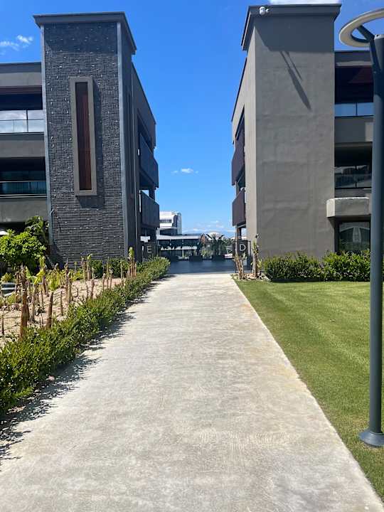 Außenansicht Jacaranda Luxury Resort