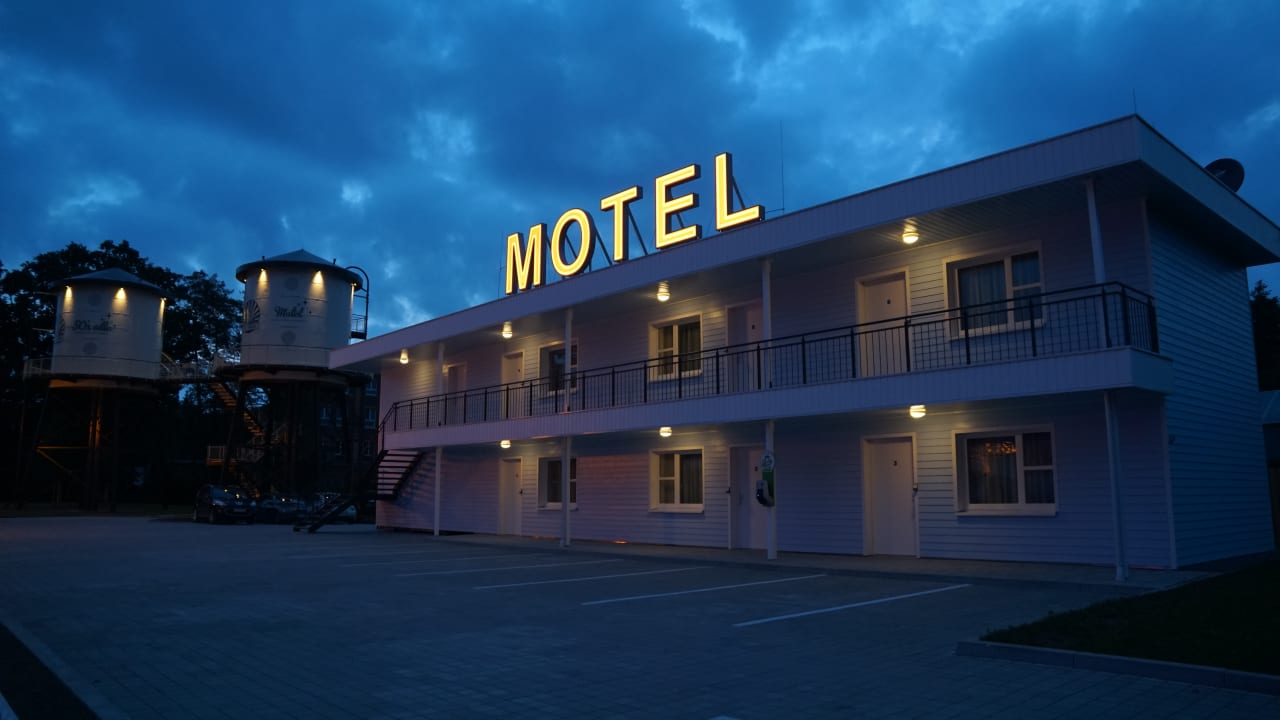 Außenansicht Themenhotel 50s ville Motel