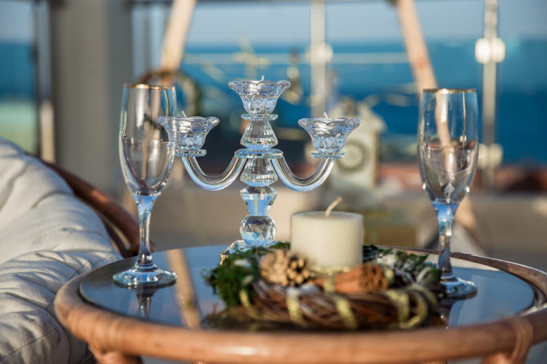 Sonstiges Redcon Suites