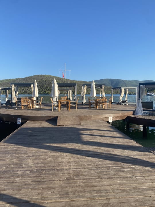 Strand Green Bay Resort & Spa