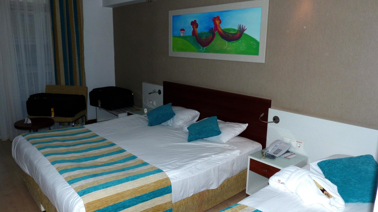 3 Betten sin Standard Sunis Evren Beach Resort Hotel & Spa