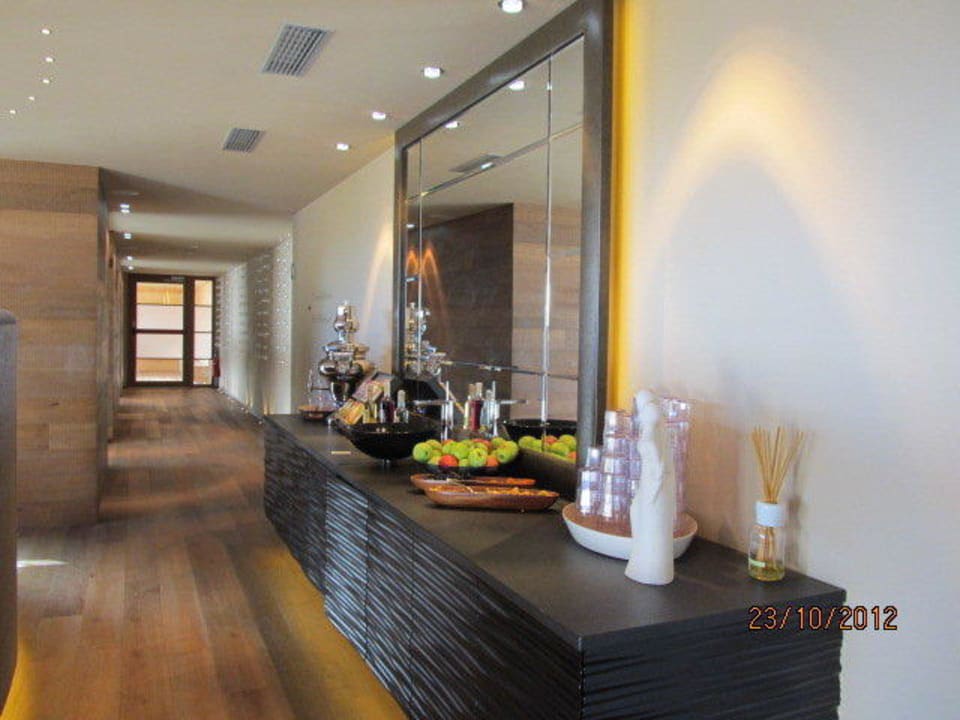 Premiumspa-Tee, Wasser und Obstbuffet Hotel Chalet Mirabell