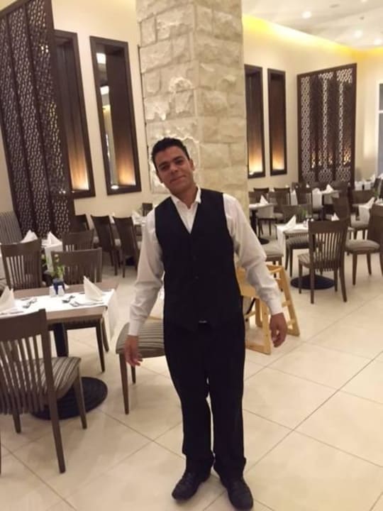 Ahmet! besser kellner! danke dir Jaz Aquaviva