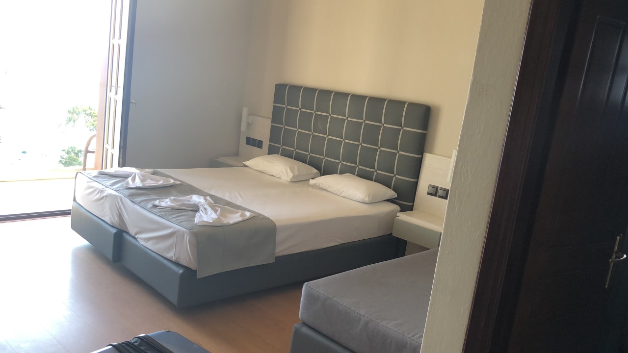 Zimmer Akrathos Beach Hotel