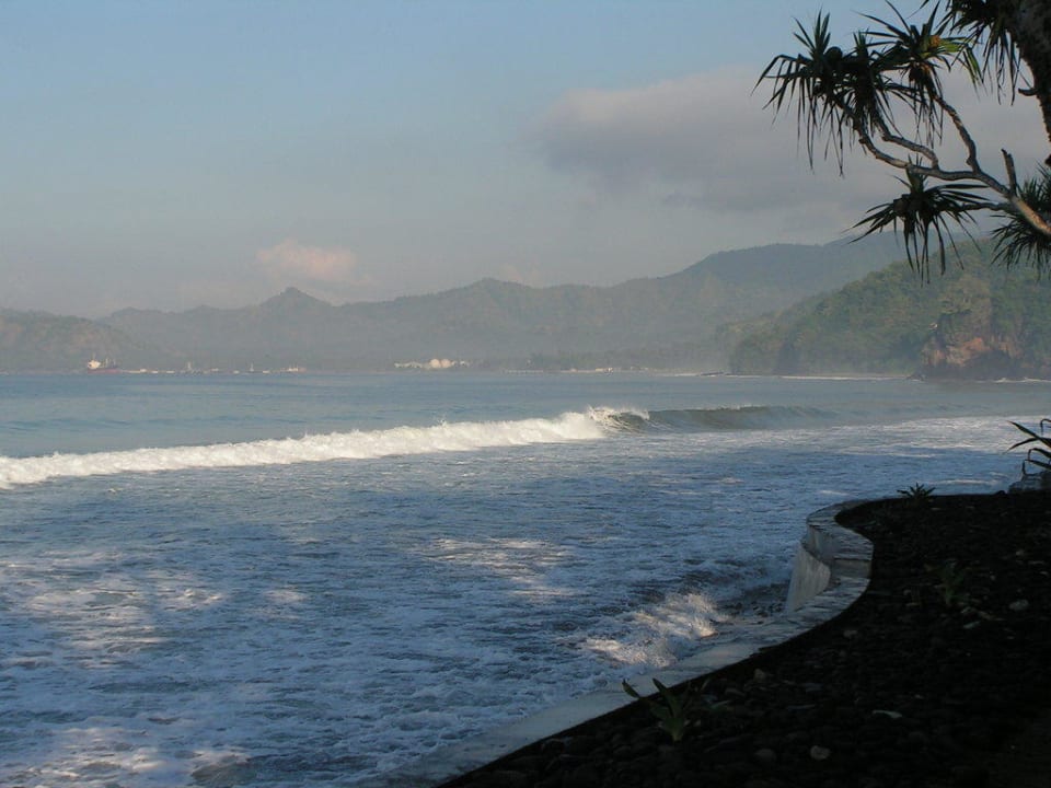 Wildes Meer Hotel Alila Manggis