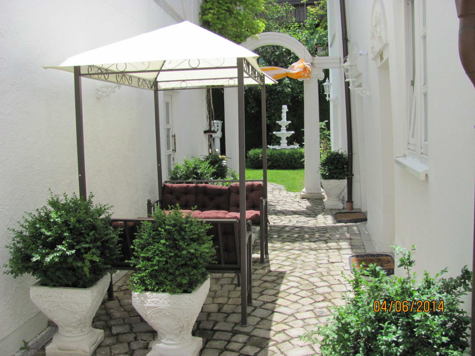 Pavillon für Raucher Apartment Storchenfärbe