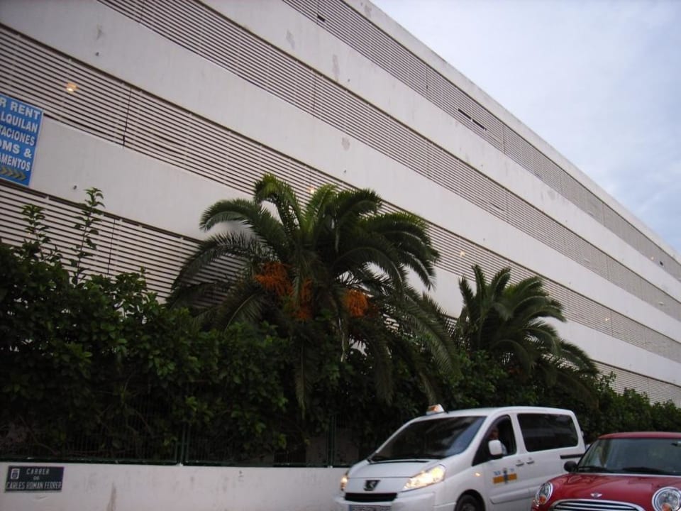 Hotelbunker von der Straße aus betrachtet Aparthotel Vibra Jabeque Soul