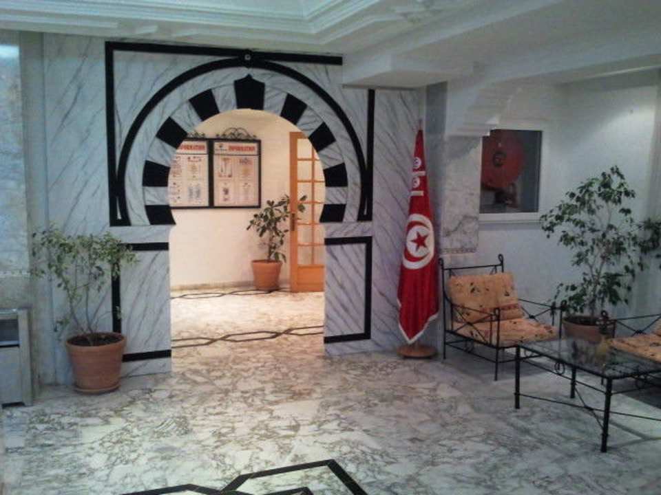 Eingang zum Restaurant Hotel Nesrine