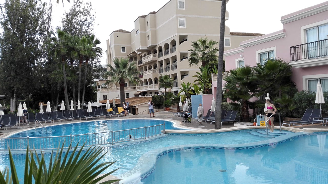 Pool R2 Lago Playa Park