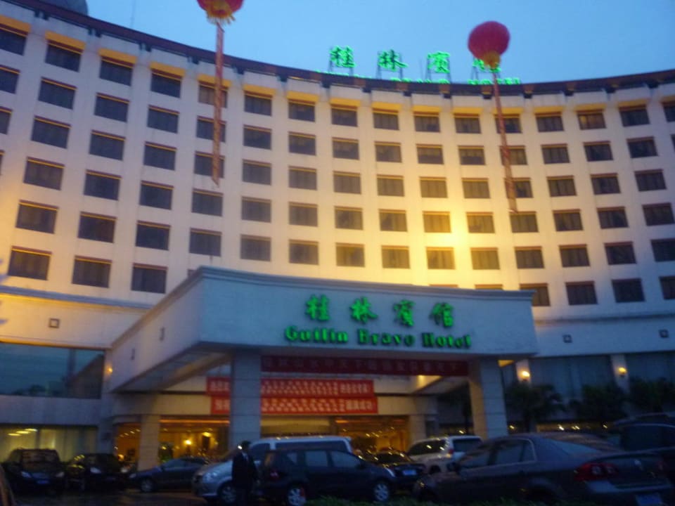 Von aussen Hotel Guilin Bravo