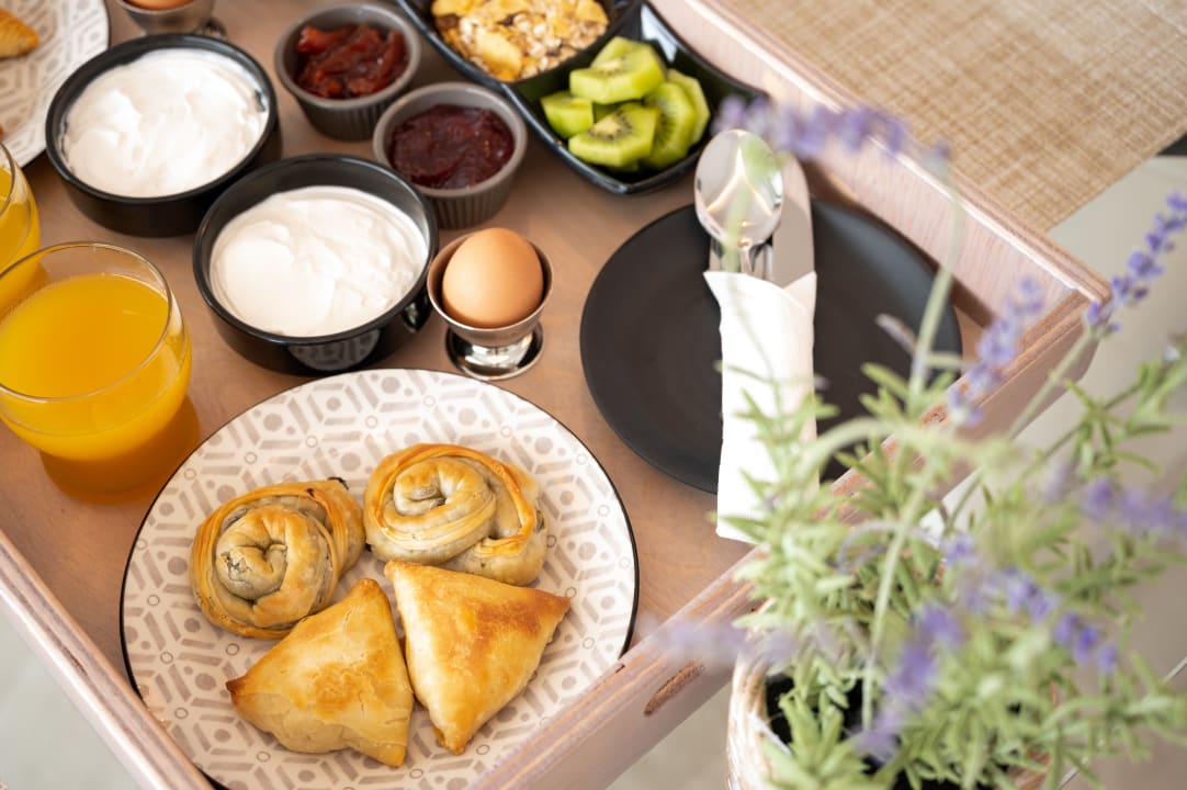 Gastro Ebenus Suites "Adults Only" by Checkin