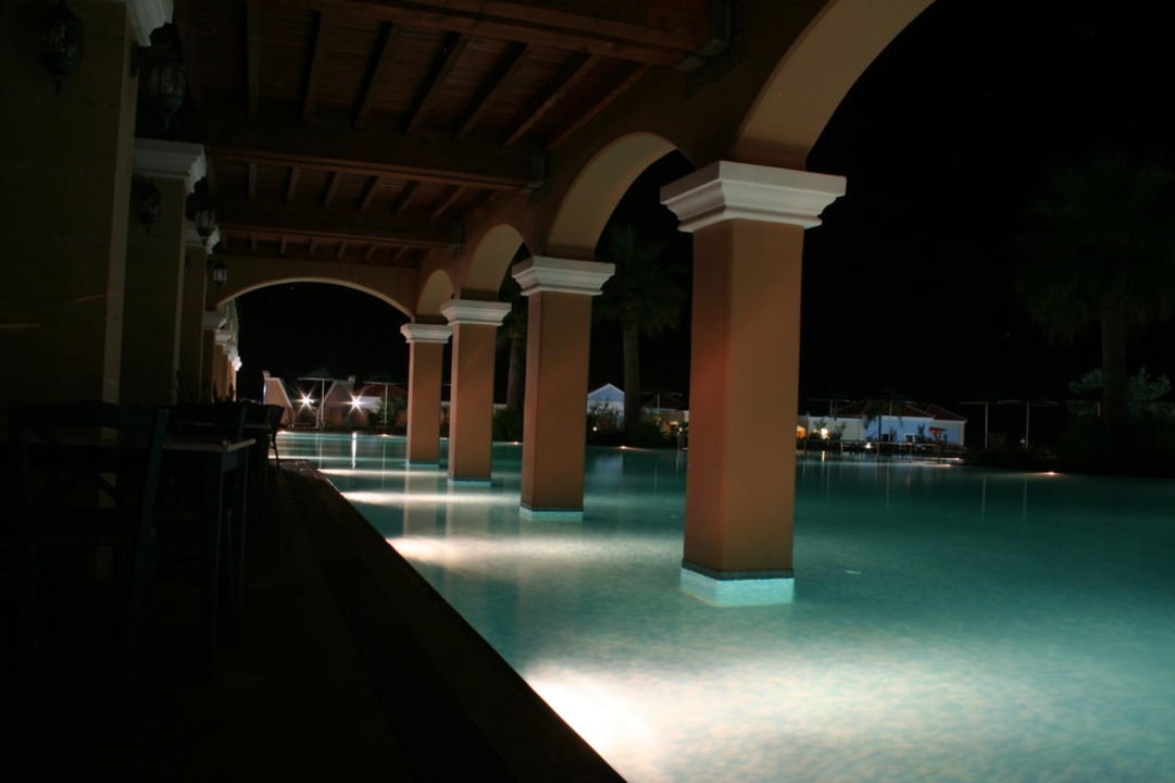 Widok nocą Lindos Imperial Resort & Spa