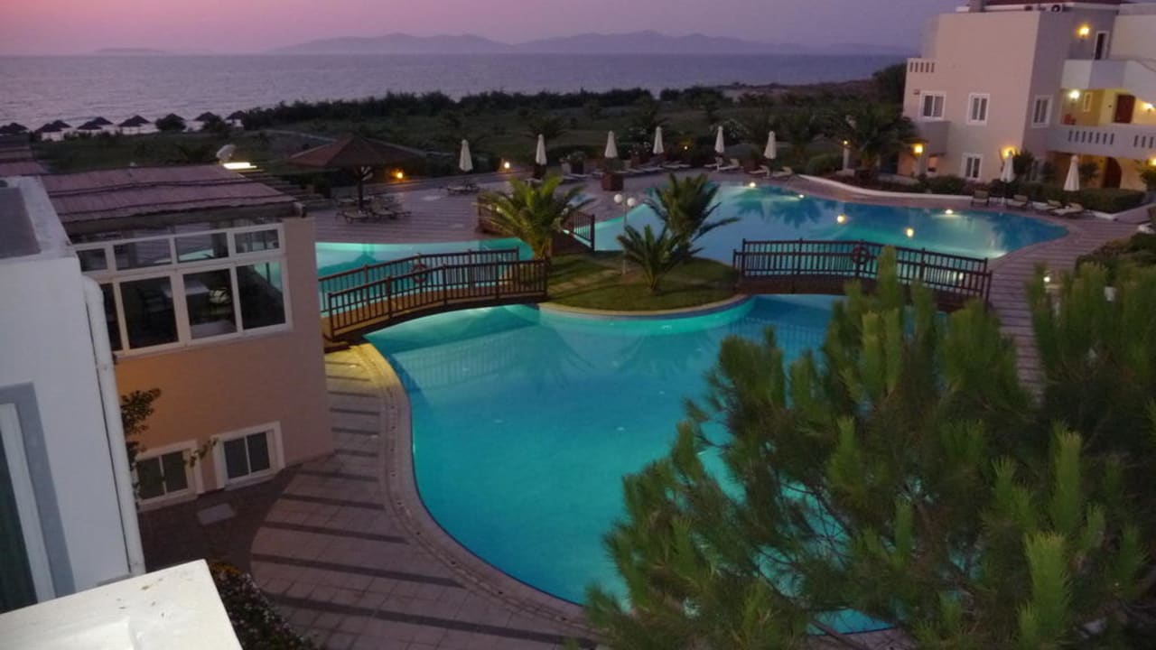 Widok z pokoju Atlantica Marmari Palace