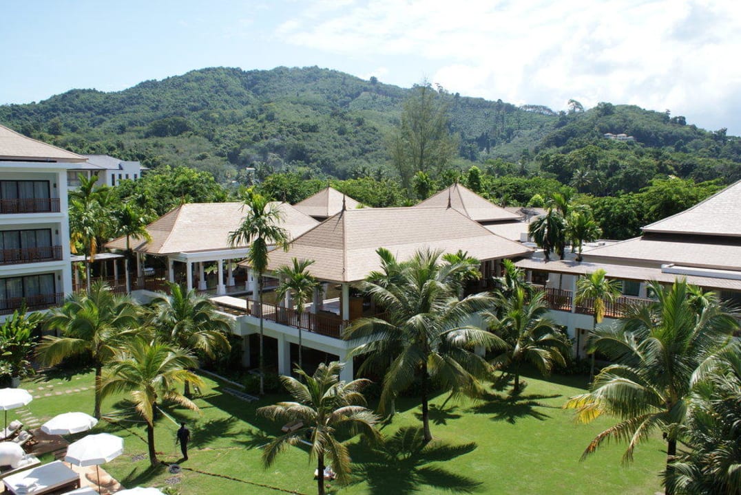 Lobby Hotel Naithonburi Beach Resort