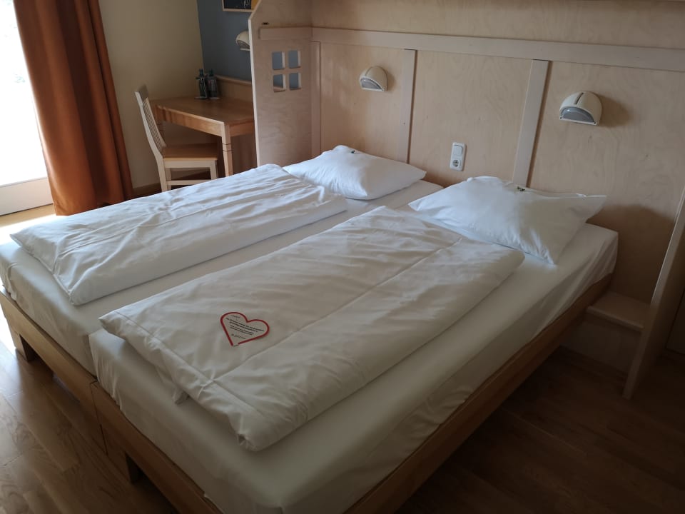 Zimmer JUFA Hotel Nördlingen