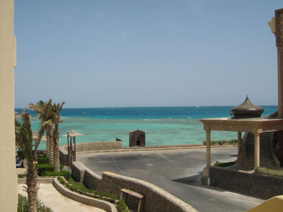 Blick vom Gang Sunny Days Palma De Mirette Resort & Spa