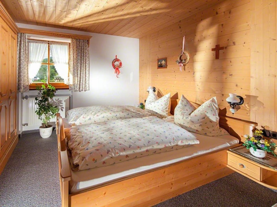 Fewo Schlafzimmer Gästehaus Schwöblehen