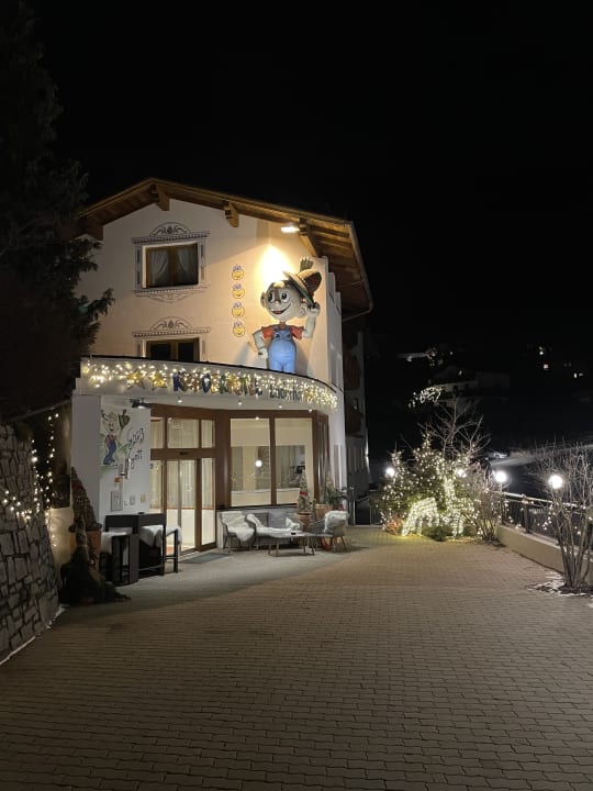 Außenansicht Kinderhotel Laderhof