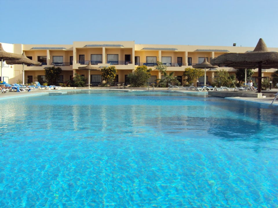 Внутренний бассейн Cataract Layalina Hotel Naama Bay