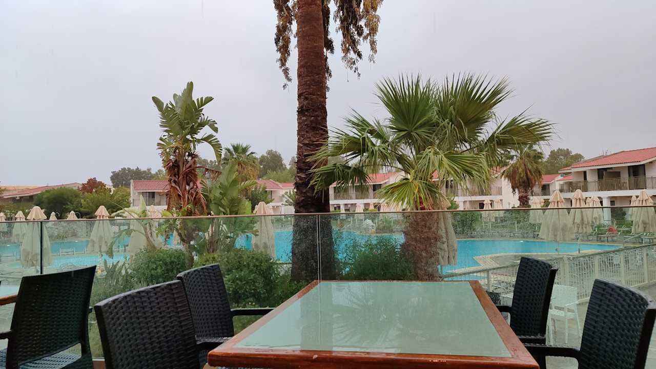 Gastro Golden Coast Hotel & Bungalows