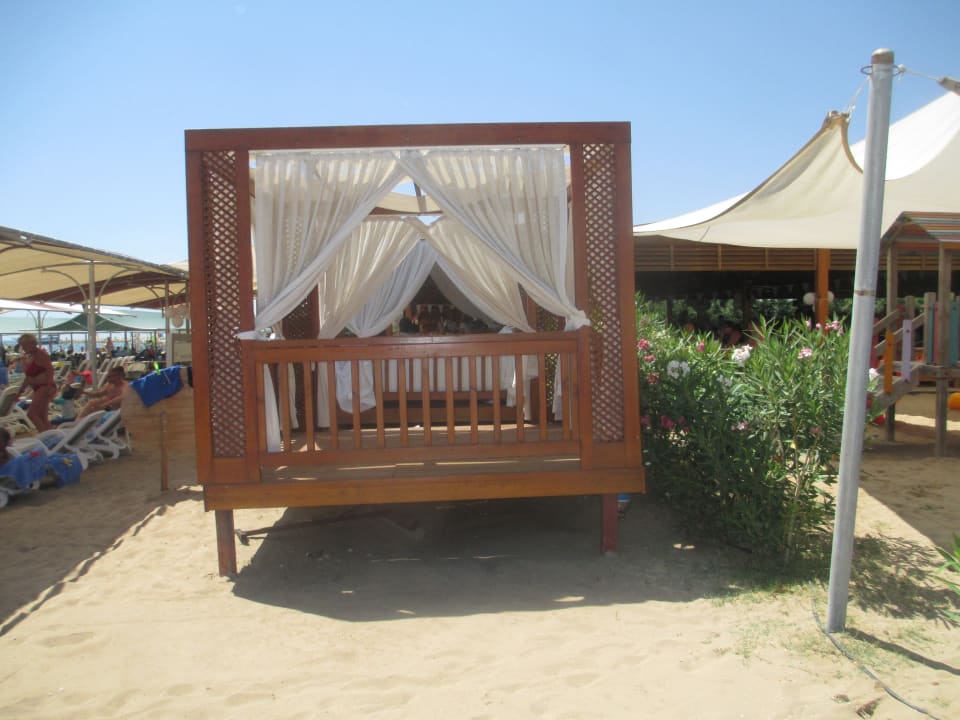 Strand Side Royal Palace Hotel & Spa