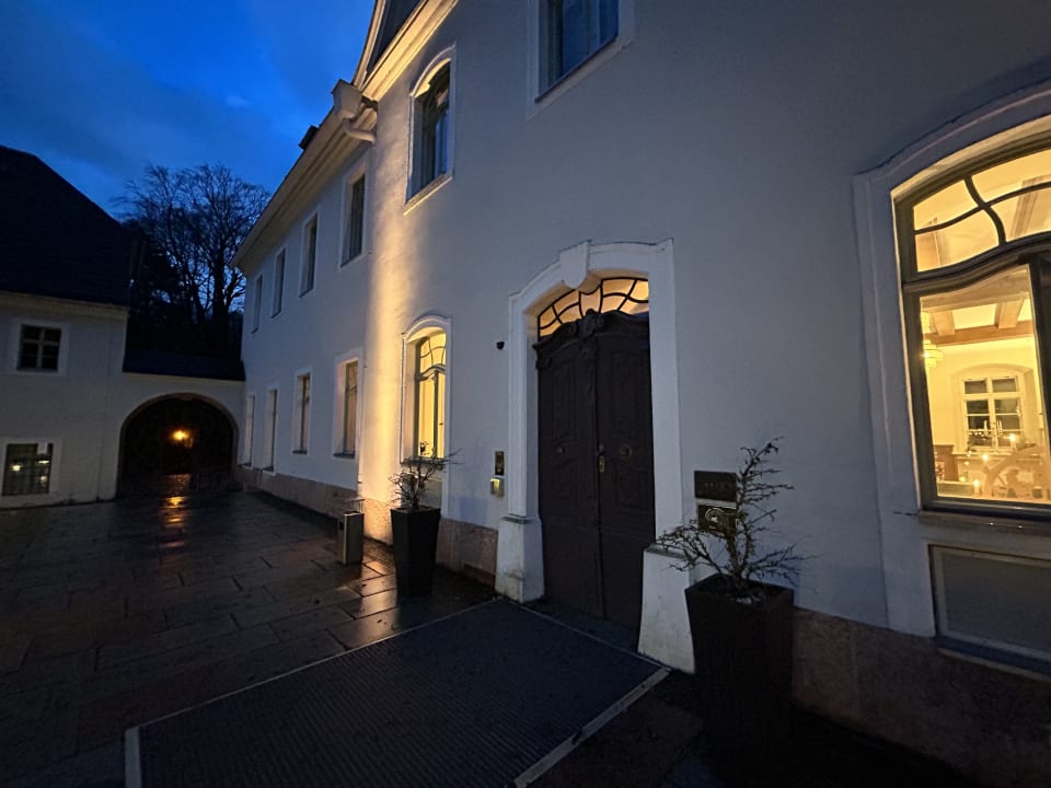 Lobby Hotel Schloss Rabenstein