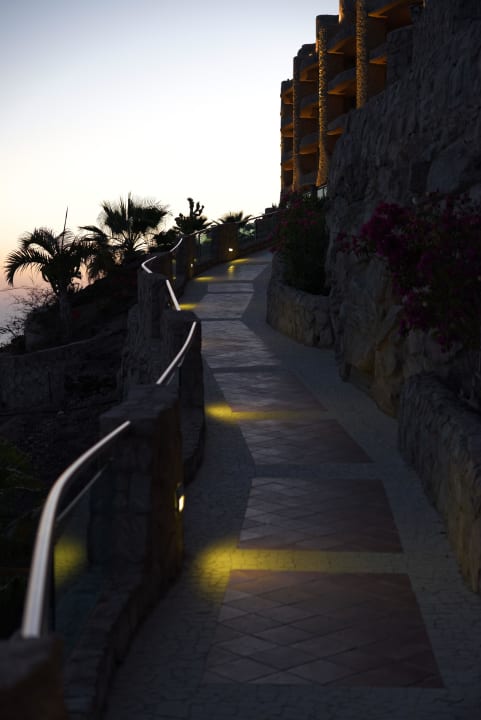 Weg um das Hotel Gloria Palace Royal Hotel & Spa