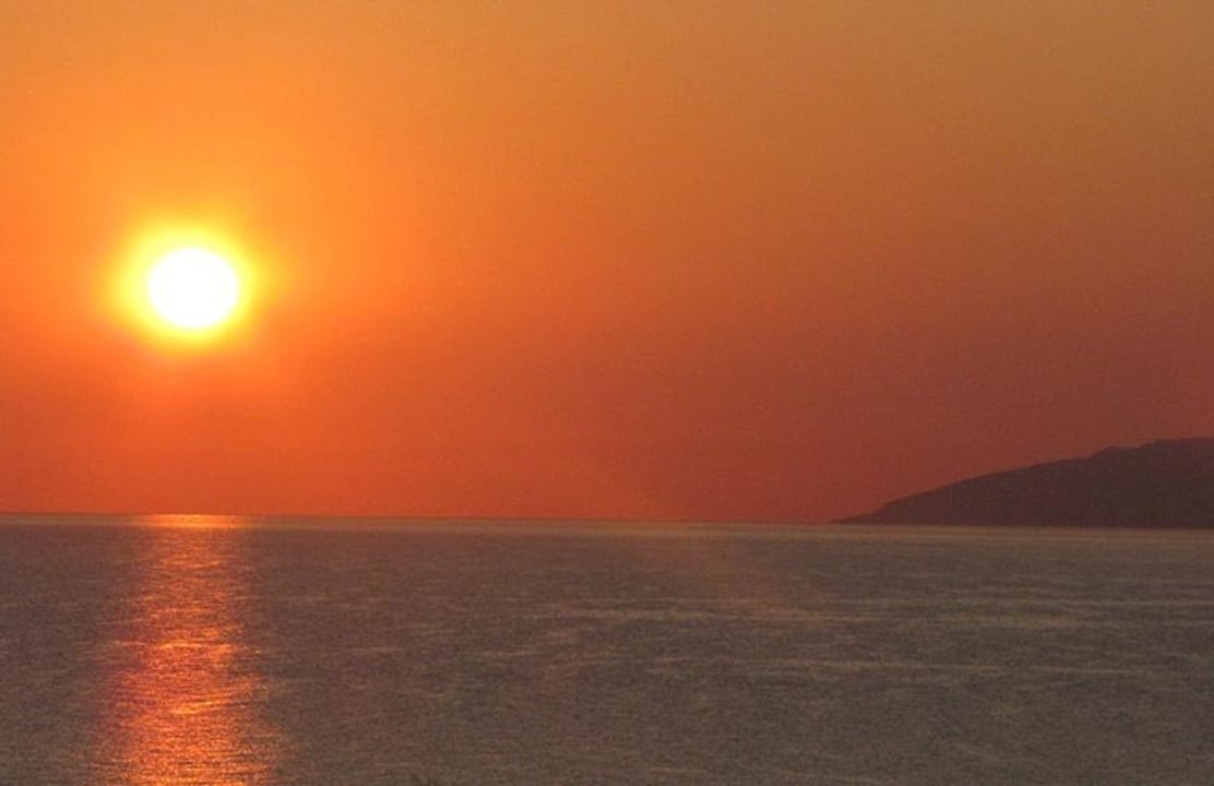 Wschód słońca - widok z pokoju Creta Maris Resort