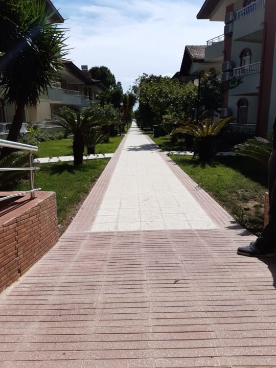 Gartenanlage Hotel Sirma