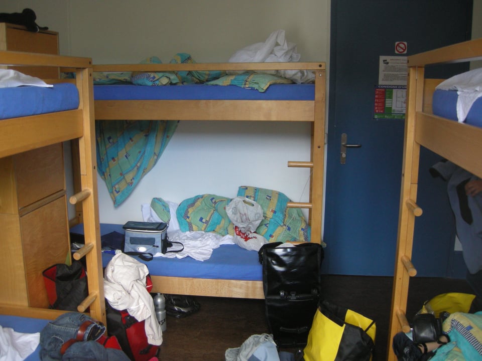 Mehrbettzimmer auf kleinstem Raum L'Auberge pour Tous