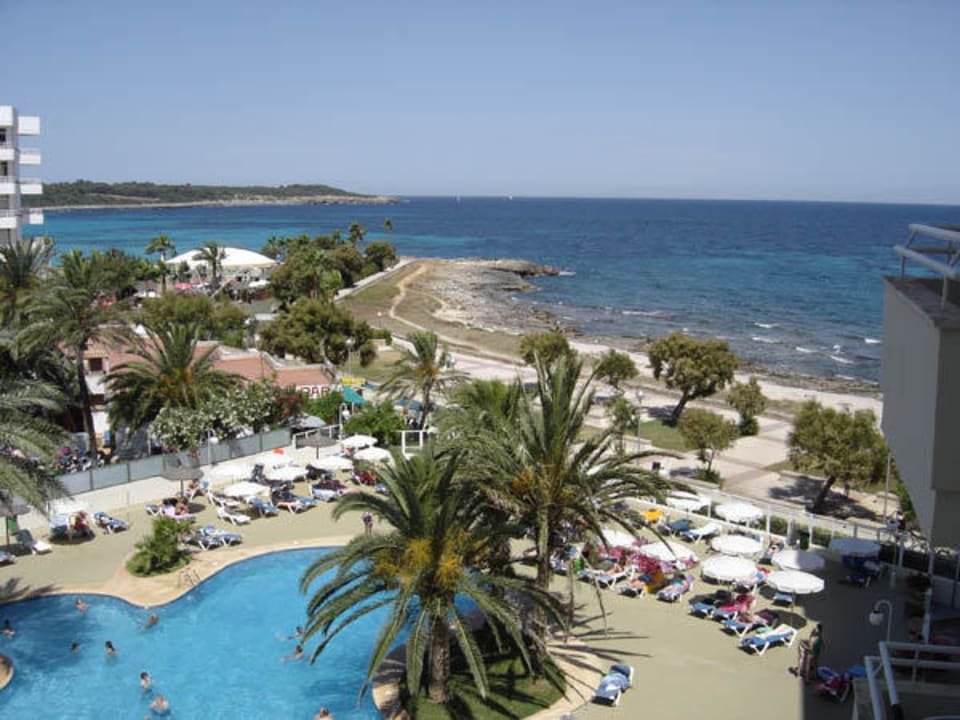 Ausblick vom Balkon des Zimmers Aparthotel Playa Dorada