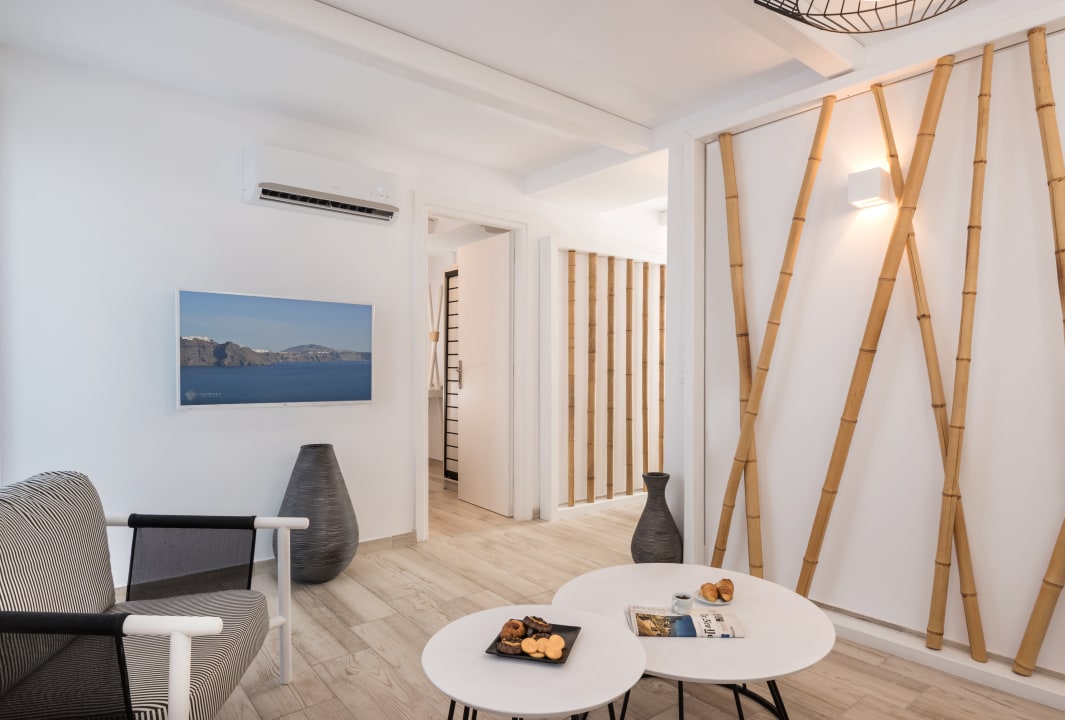 Zimmer Smy Mediterranean White Santorini