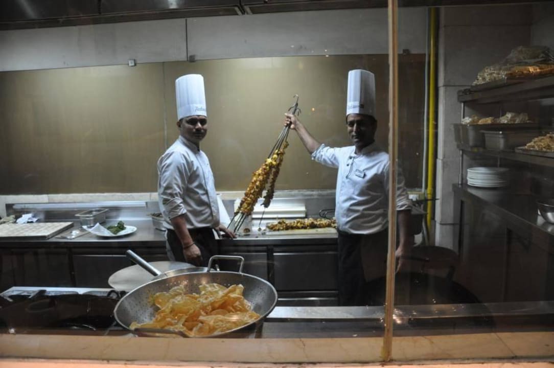 Offene Küche - tolles Dinnerbuffet Radisson Blu Hotel New Delhi Dwarka