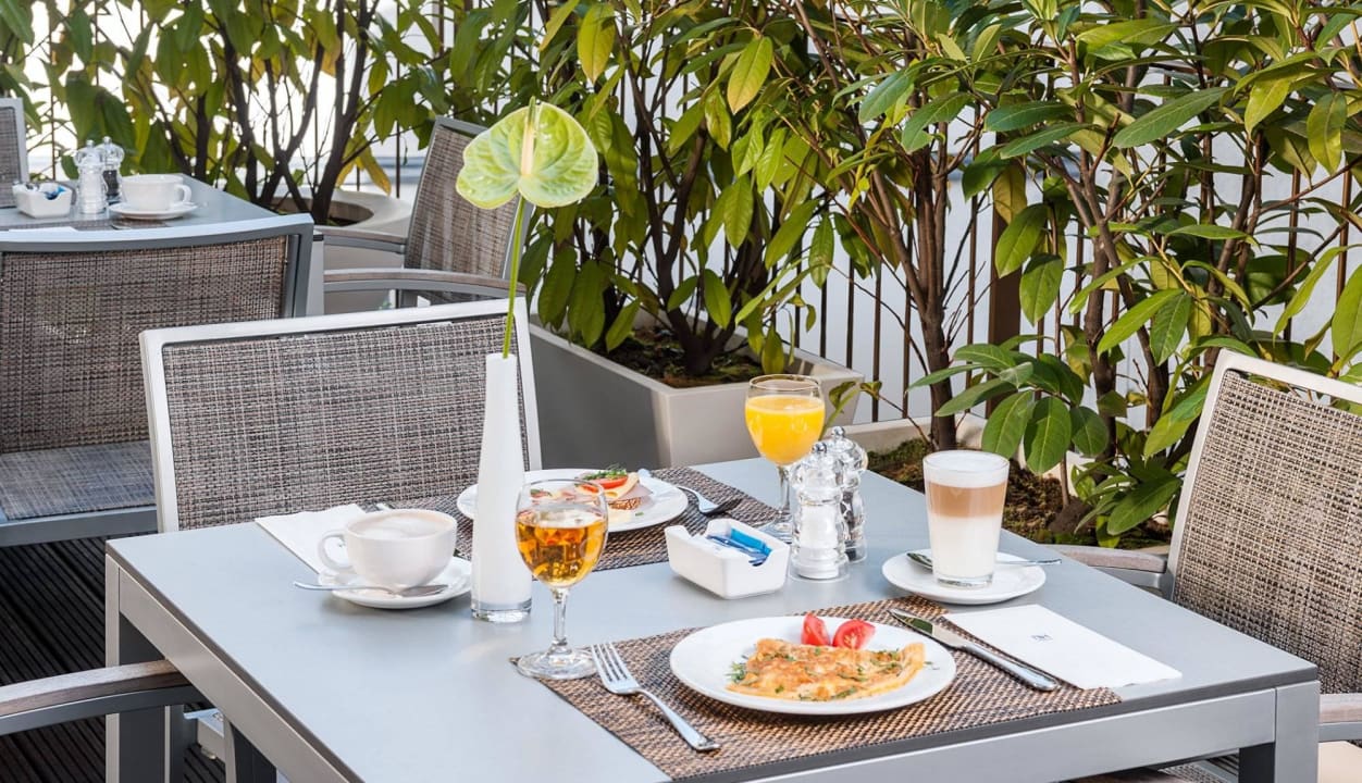 Terrace Hotel NH Frankfurt Messe