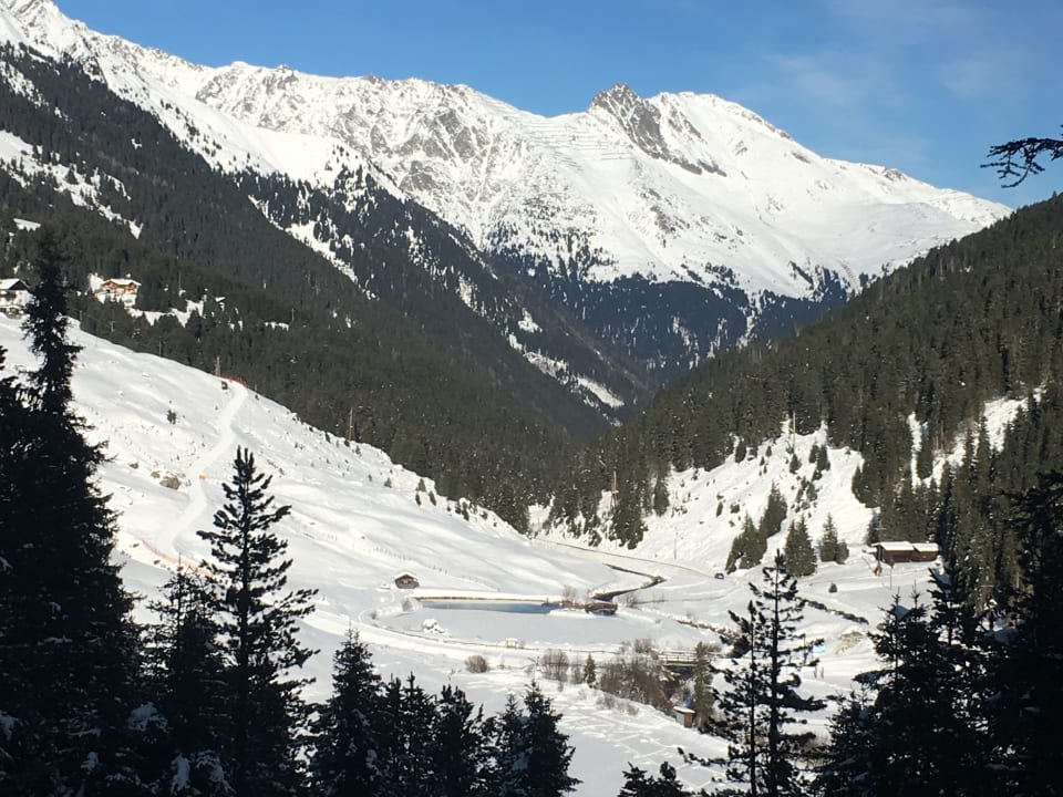 Ausblick Alpengasthof Pension Praxmar
