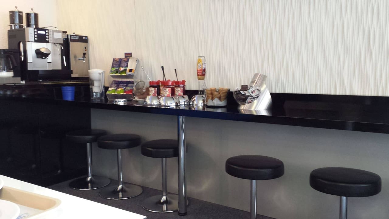 Frühstück B&B Hotel München-Garching