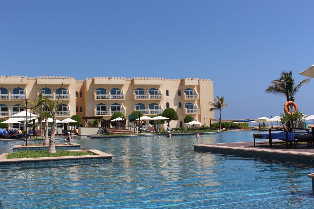 Pool Wyndham Garden Salalah Mirbat