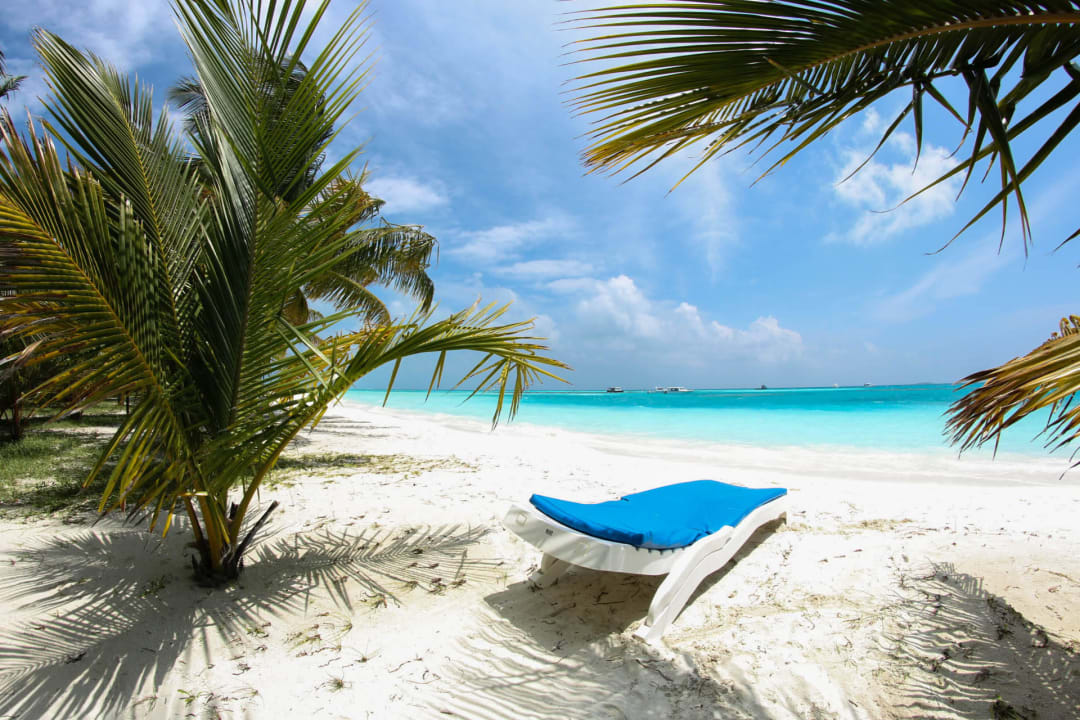 Unser Platz an der Sonne. Strand bei 108 Meeru Maldives Resort Island