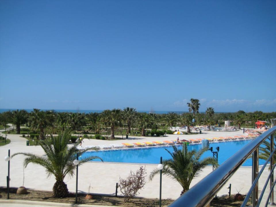 Blick von der Terrasse VONRESORT Golden Coast