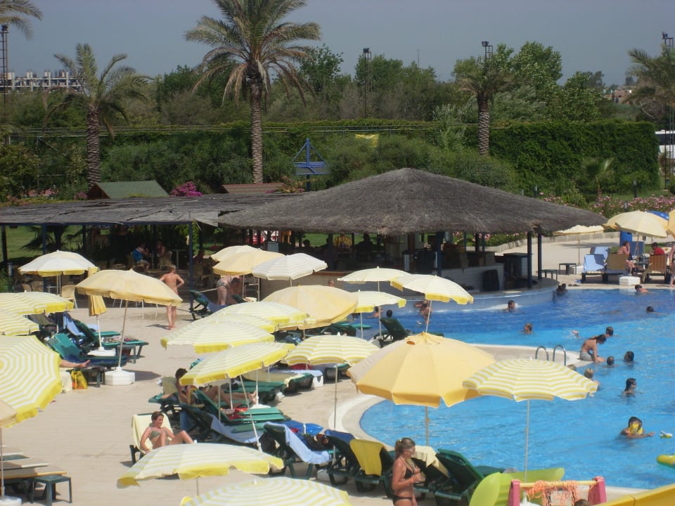 Widok na basen TUI KIDS CLUB Felicia Village