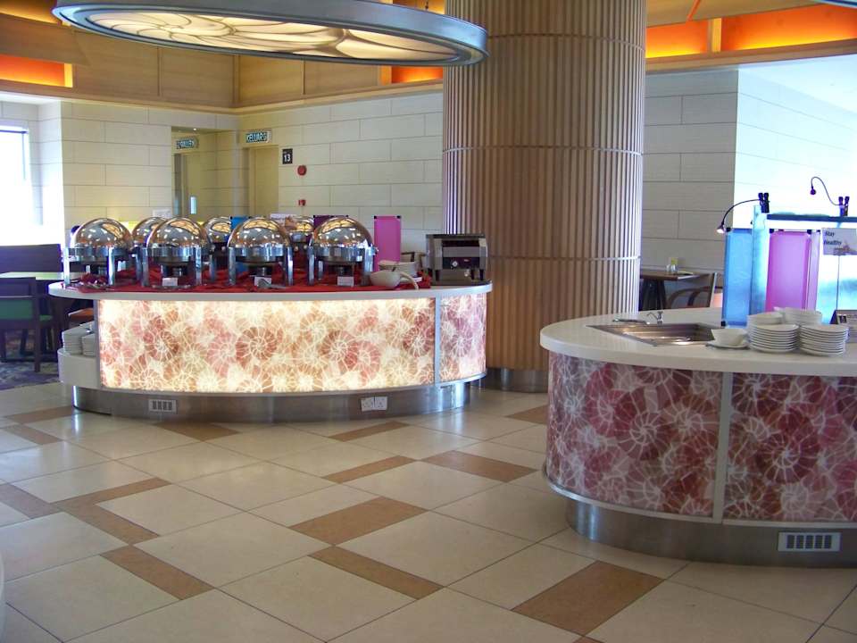 Restaurant Hotel Four Points by Sheraton Sandakan