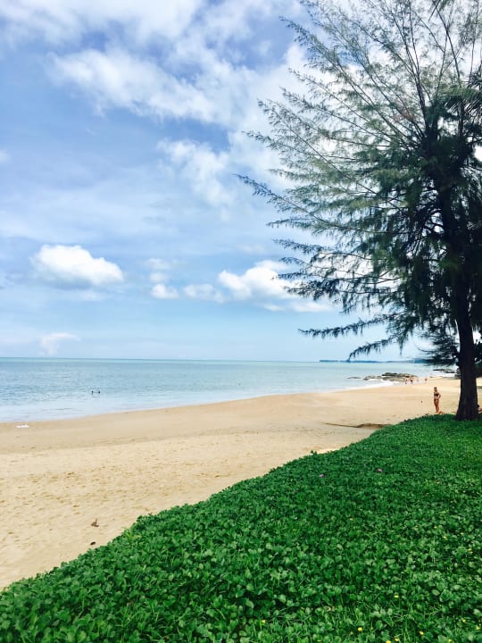 Strand Khao Lak Bayfront Resort