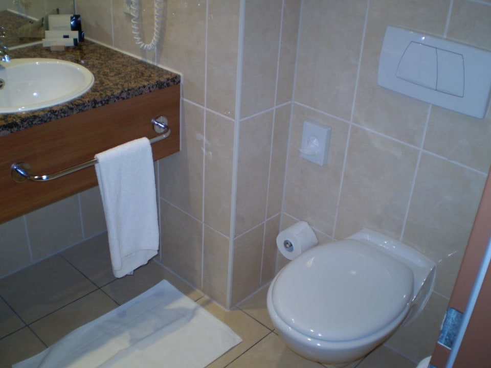Badezimmer Dorint Hotel am Dom Erfurt