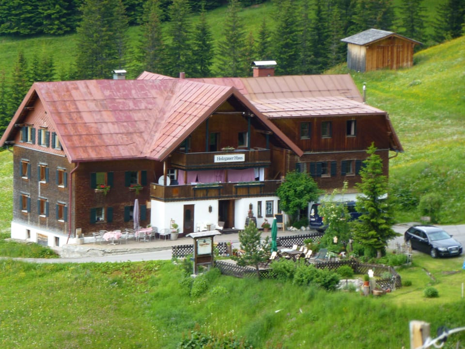 Blick auf den Gasthof Gastof Holzgauerhaus