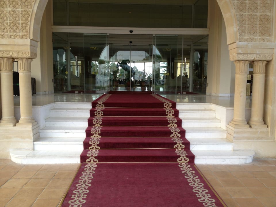 Eingang Steigenberger Marhaba Thalasso Hammamet