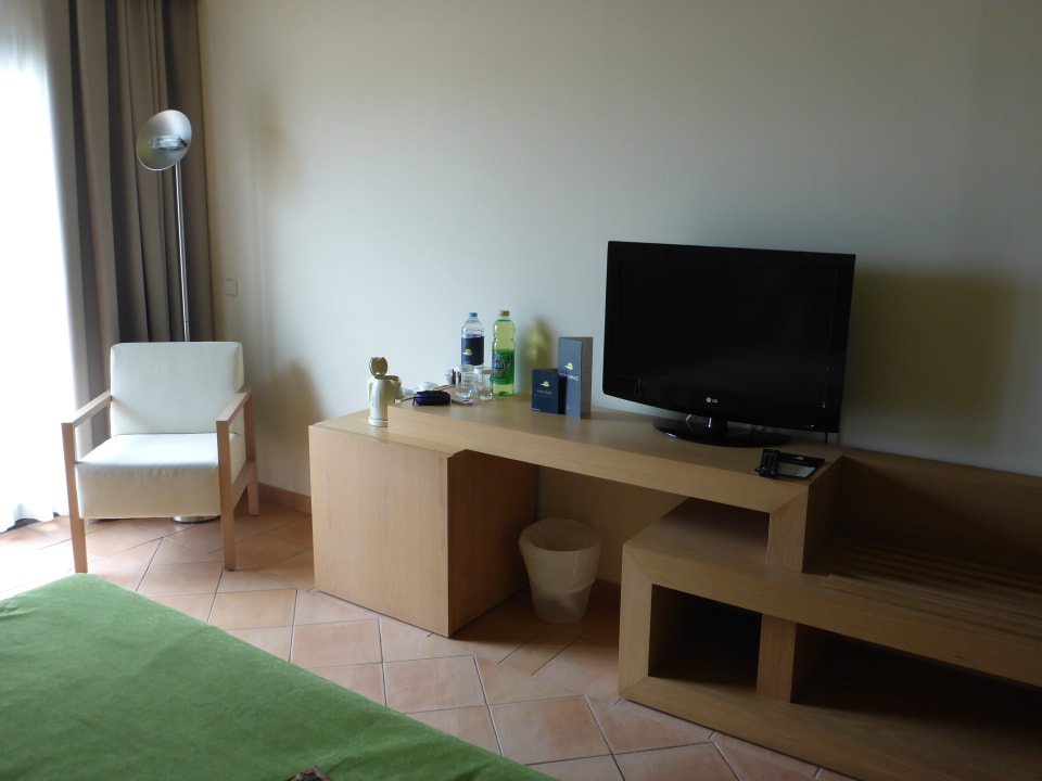 Flat TV TUI BLUE Isla Cristina Palace