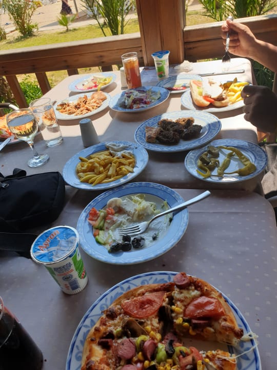 Gastro Seamelia Beach Resort